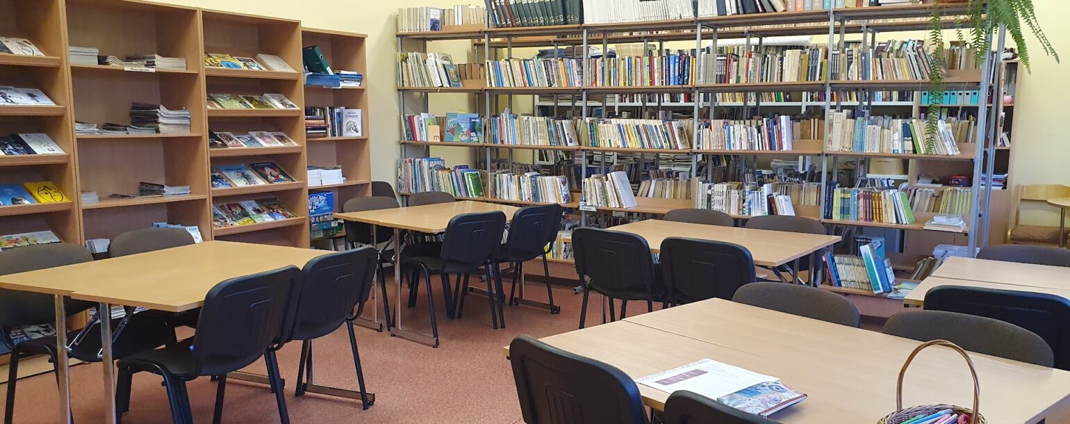 Tumes skolas bibliotēka, soli, grāmatu skapji